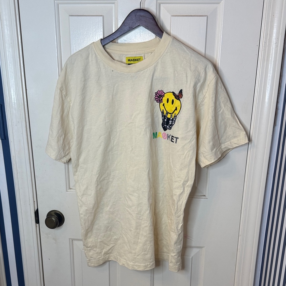 Market Cream Graphic Tee - Short Sleeve